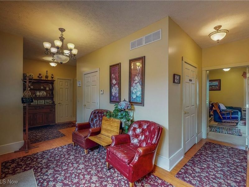 5696 Steubenville Road SE, Amsterdam, OH 43903 Photo 4