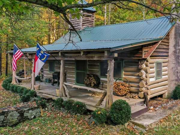 4189 Bristol Place, Collettsville, NC 28611