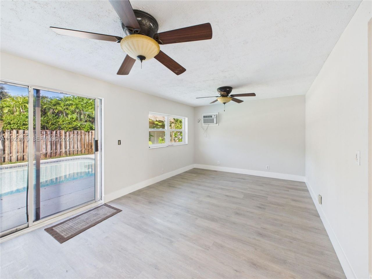 10221 SW 50th Ct, Cooper City, FL 33328 Photo