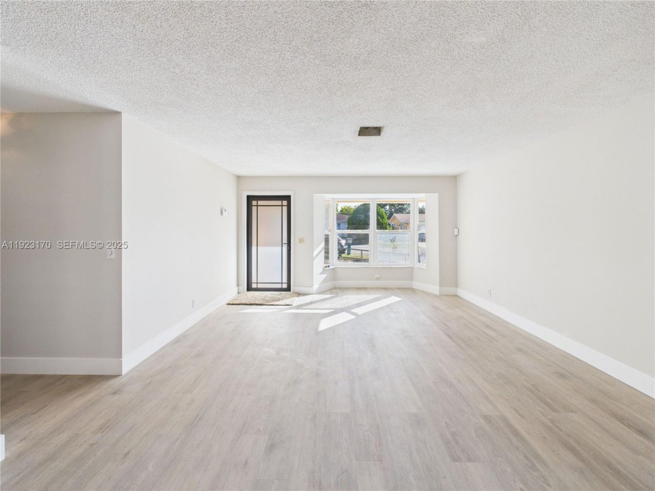 10221 SW 50th Ct, Cooper City, FL 33328 Photo