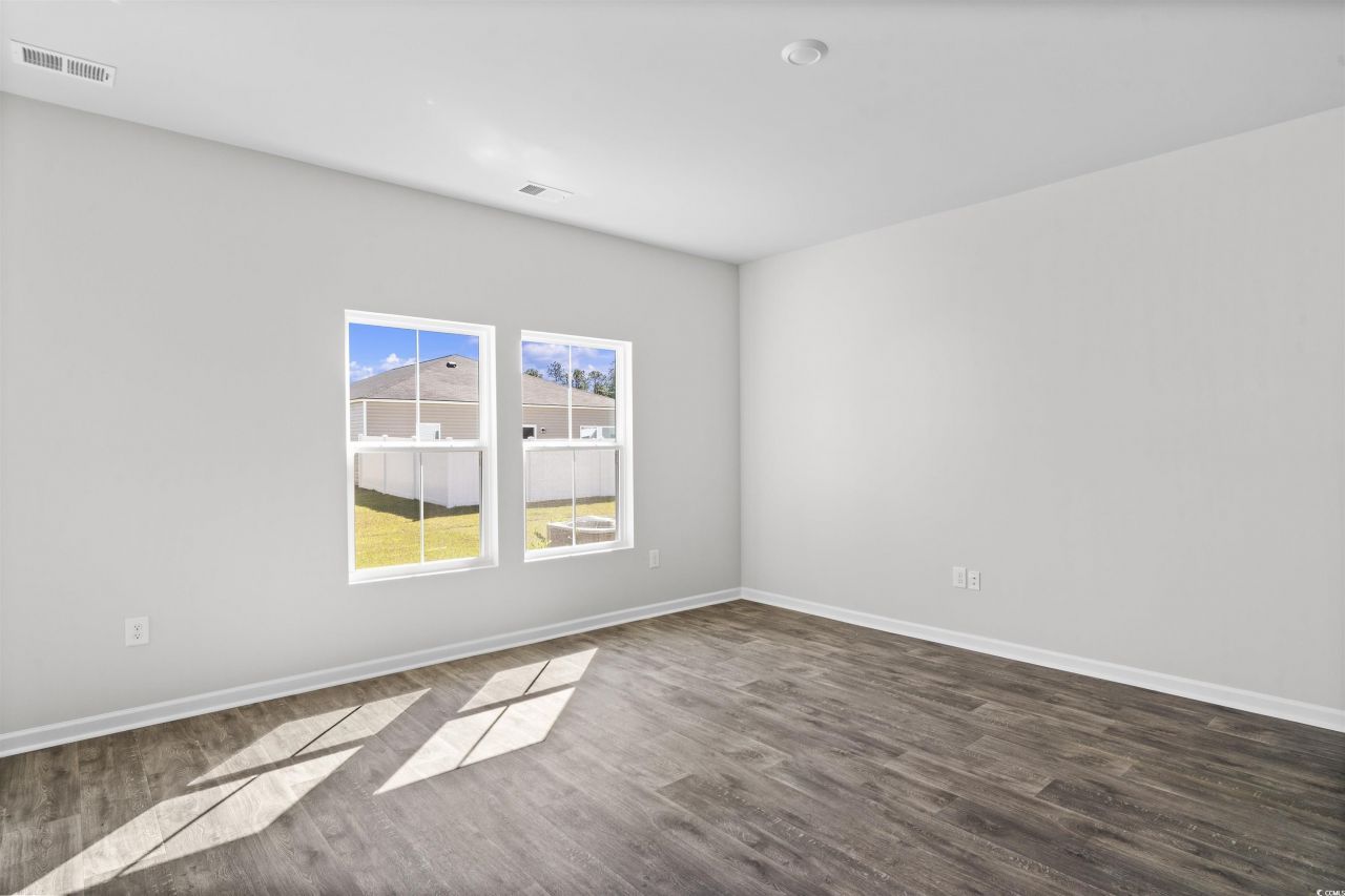 865 Wapama St. Photo 17