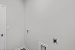 865 Wapama St. photo 4