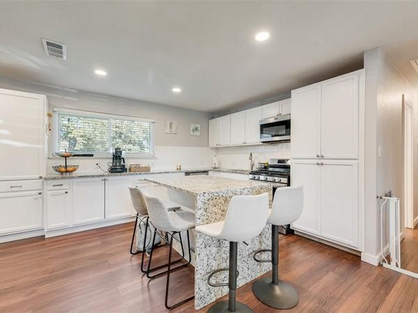 756 Briarwood Lane, Hurst, TX 76053