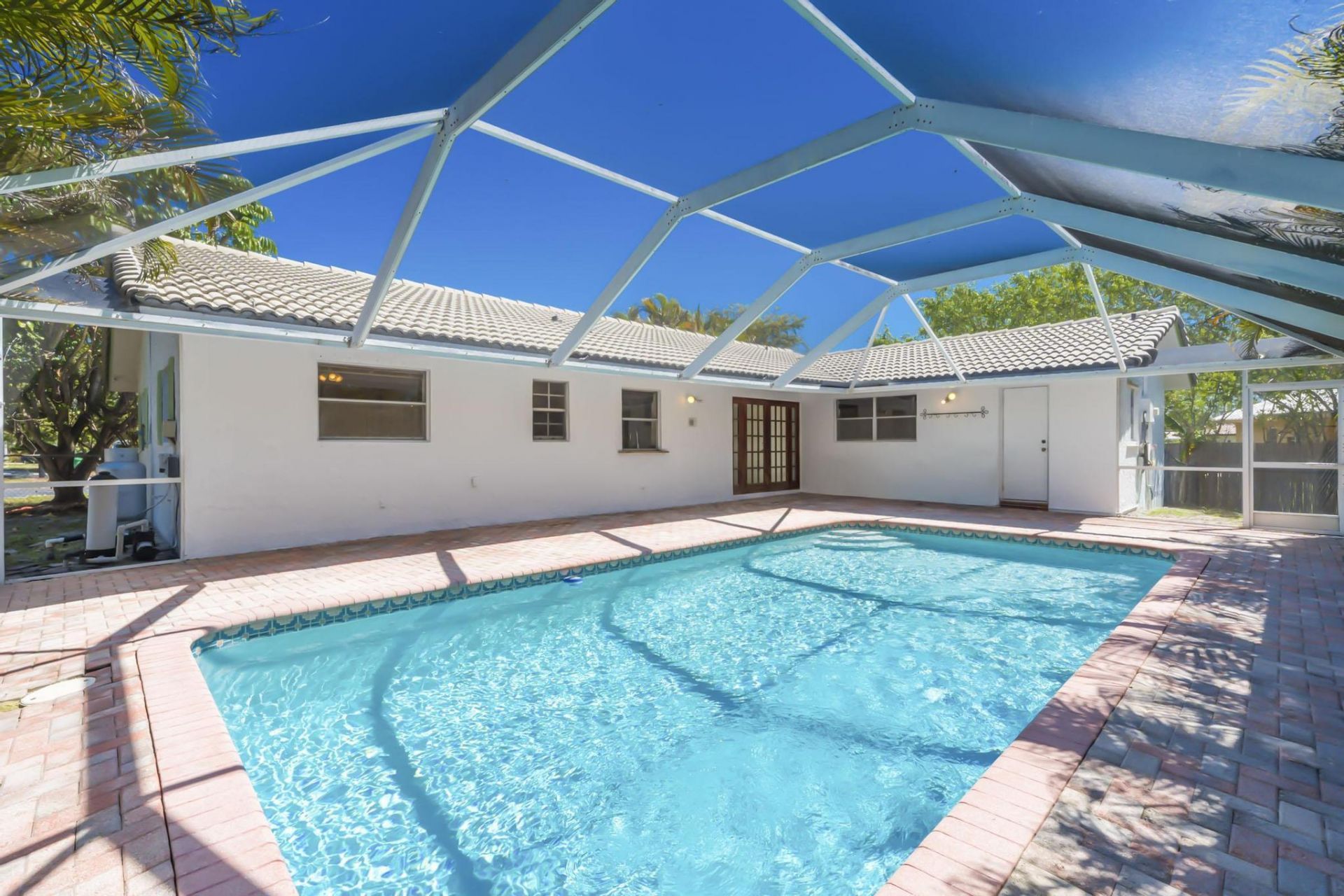 4250 NW 107th Avenue, Coral Springs, FL 33065 Photo