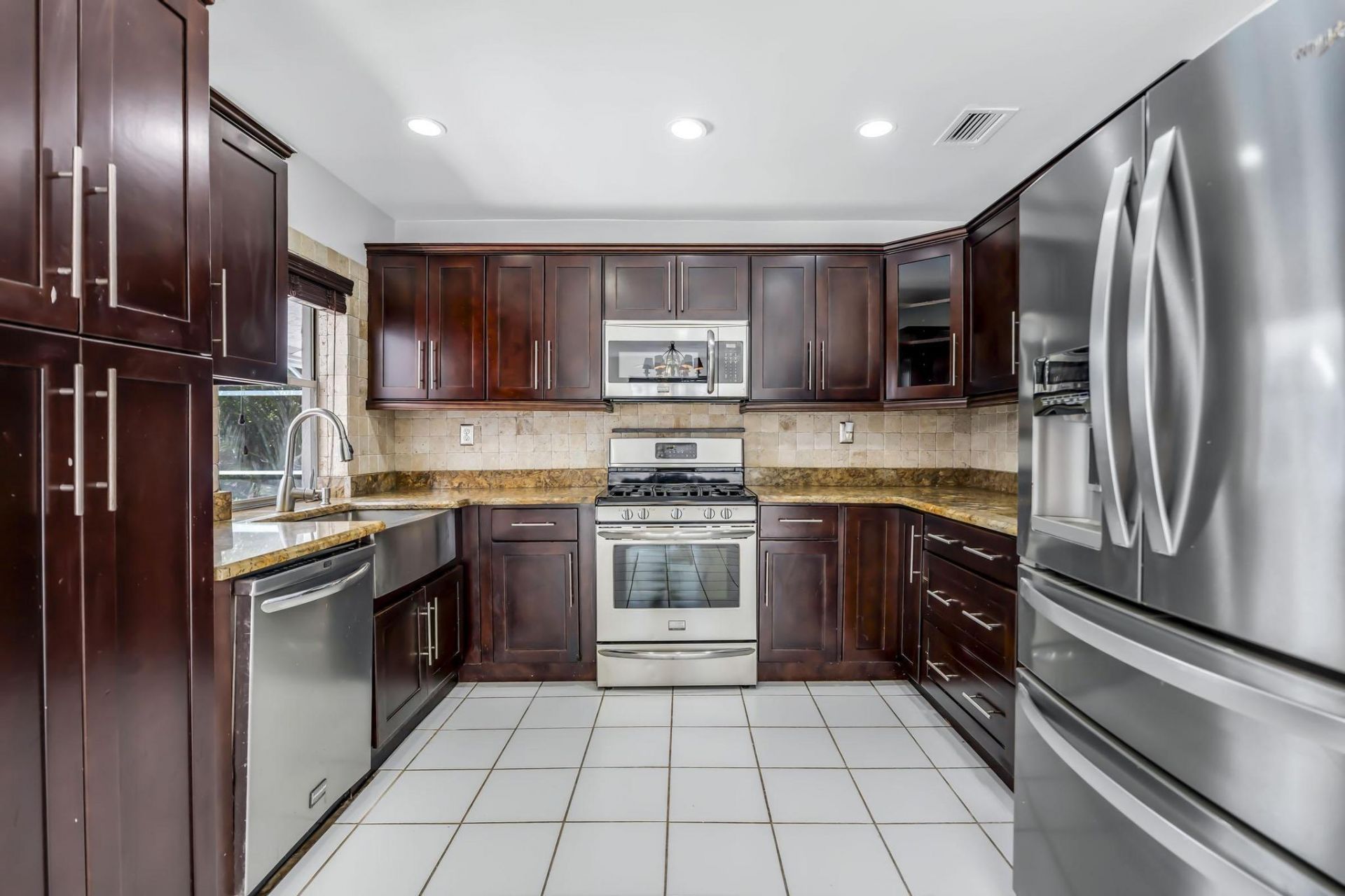 4250 NW 107th Avenue, Coral Springs, FL 33065 Photo