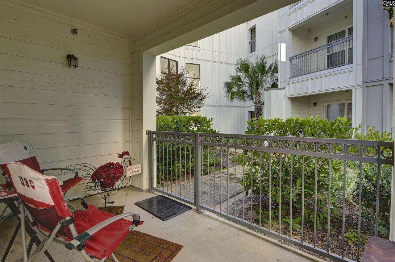 1085 Shop Road Photo 5