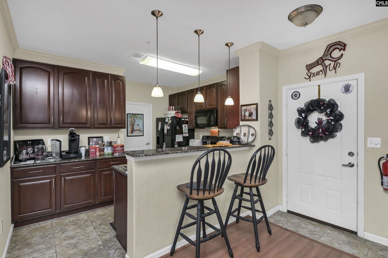 1085 Shop Road Photo 8