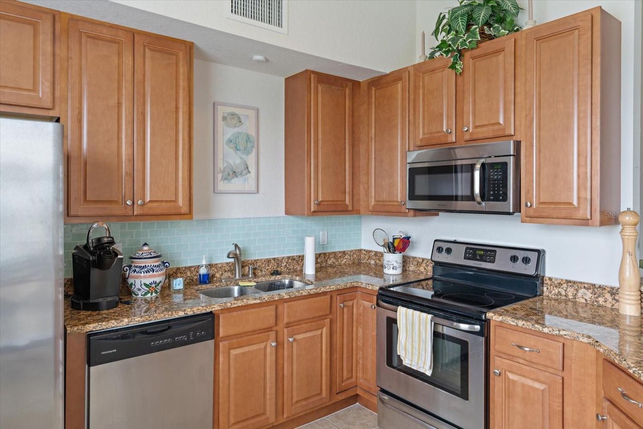 17110 Terraverde Circle, Unit 2415, Fort Myers, FL 33908 Photo