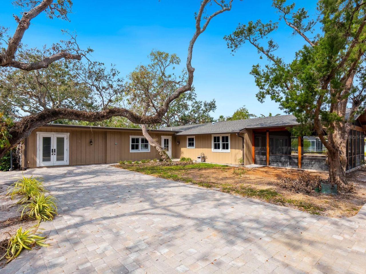 615 Buttonwood Drive, Longboat Key, FL 34228 Photo