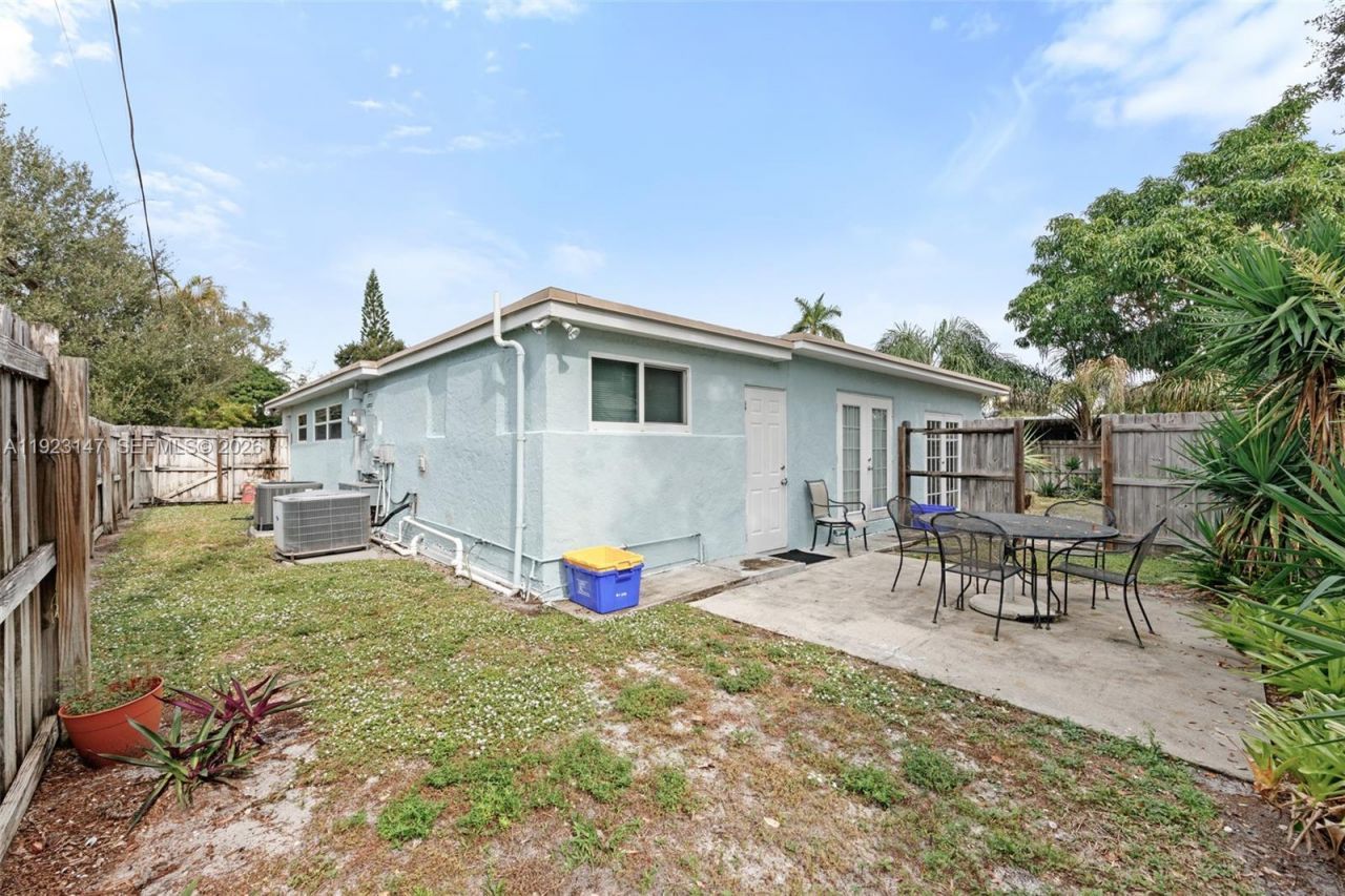 112 Milton St, Lantana, FL 33462 Photo