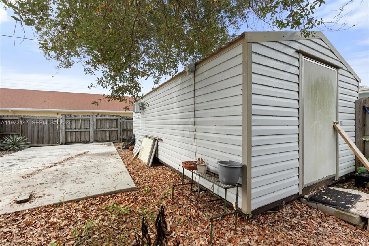 112 Milton St, Lantana, FL 33462 Photo