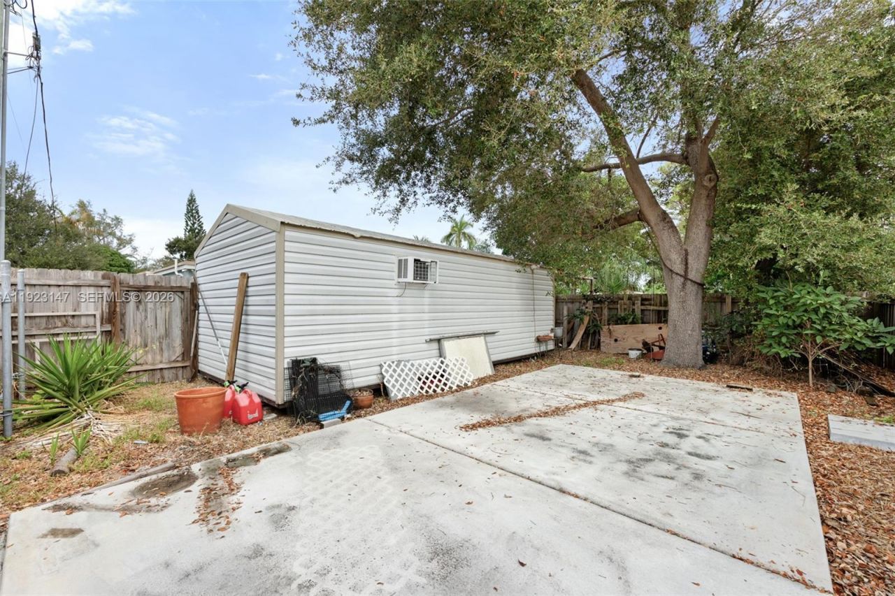 112 Milton St, Lantana, FL 33462 Photo