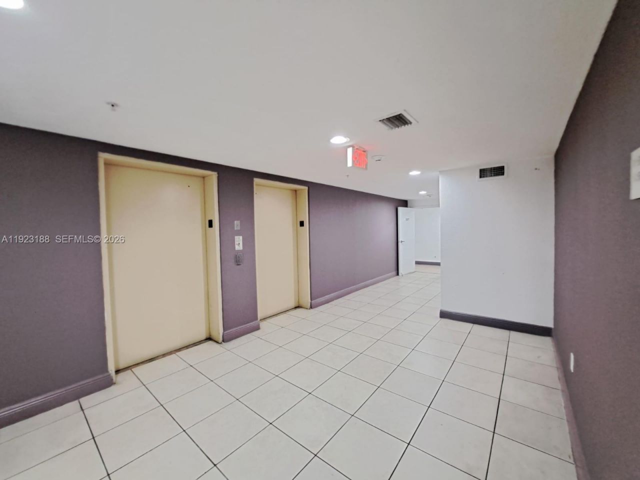 120 SW 8th Ave, Unit 802, Miami, FL 33130 Photo