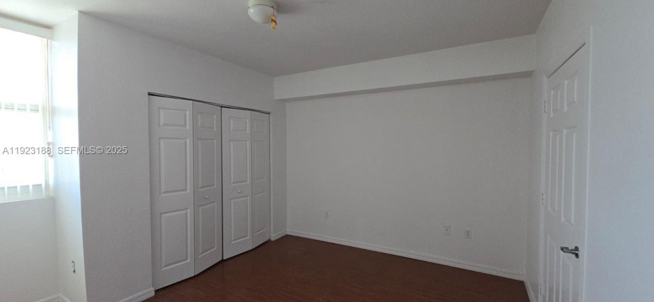 120 SW 8th Ave, Unit 802, Miami, FL 33130 Photo