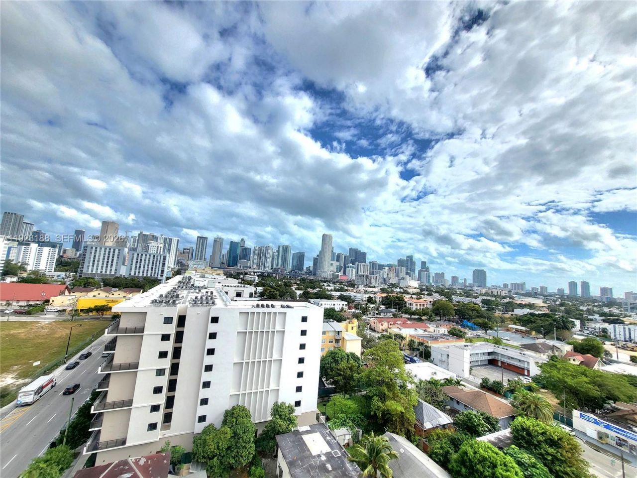 120 SW 8th Ave, Unit 802, Miami, FL 33130 Photo