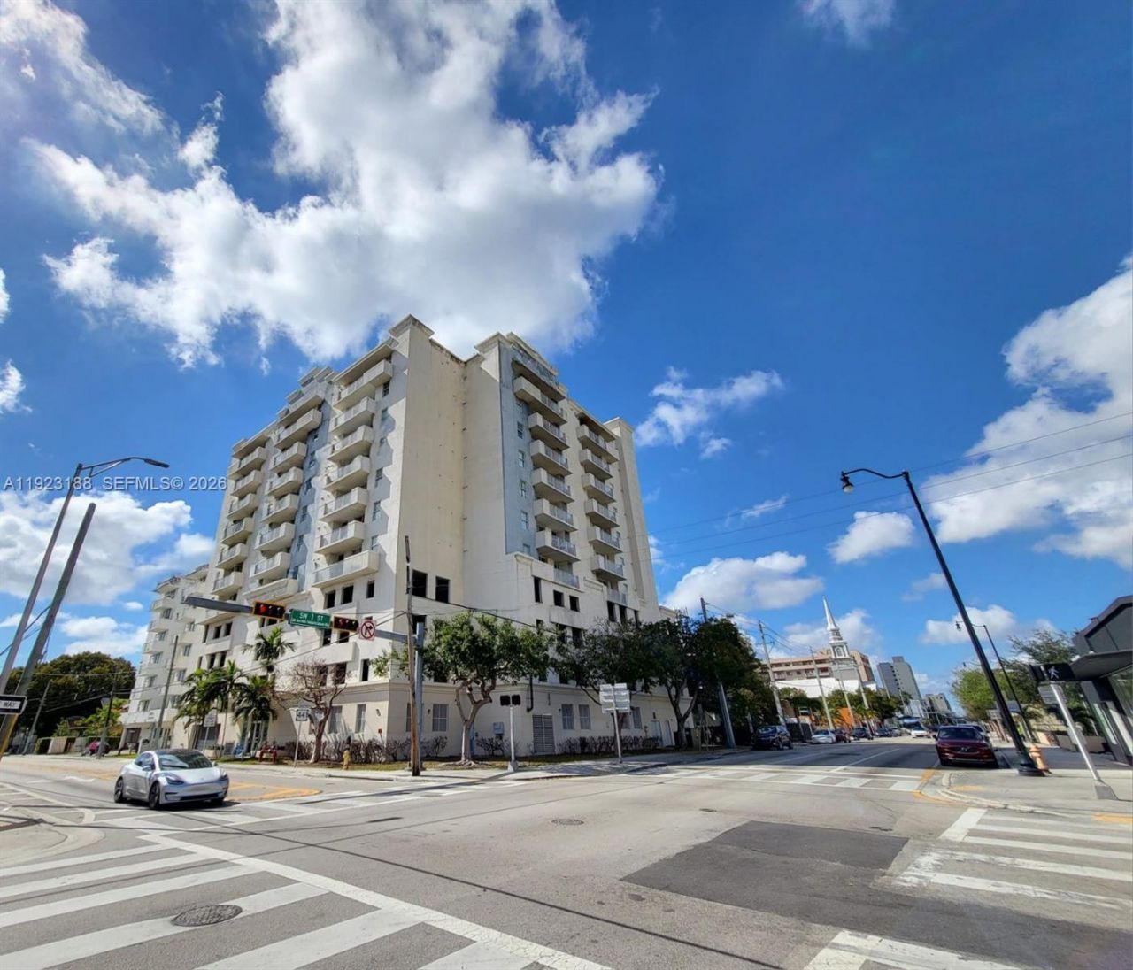 120 SW 8th Ave, Unit 802, Miami, FL 33130 Photo