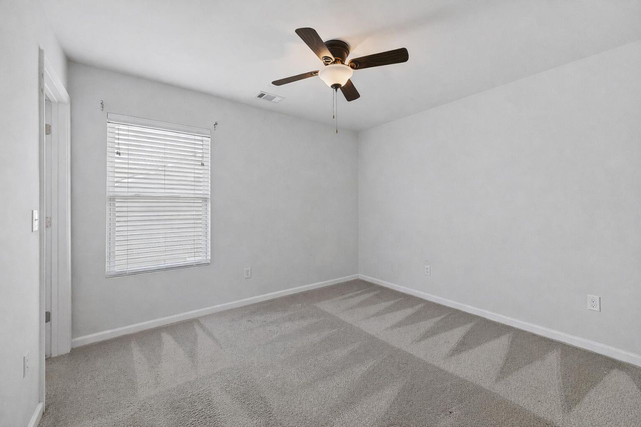 10 Whitewater Way Photo 14