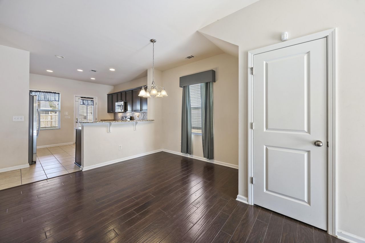 10 Whitewater Way Photo 16