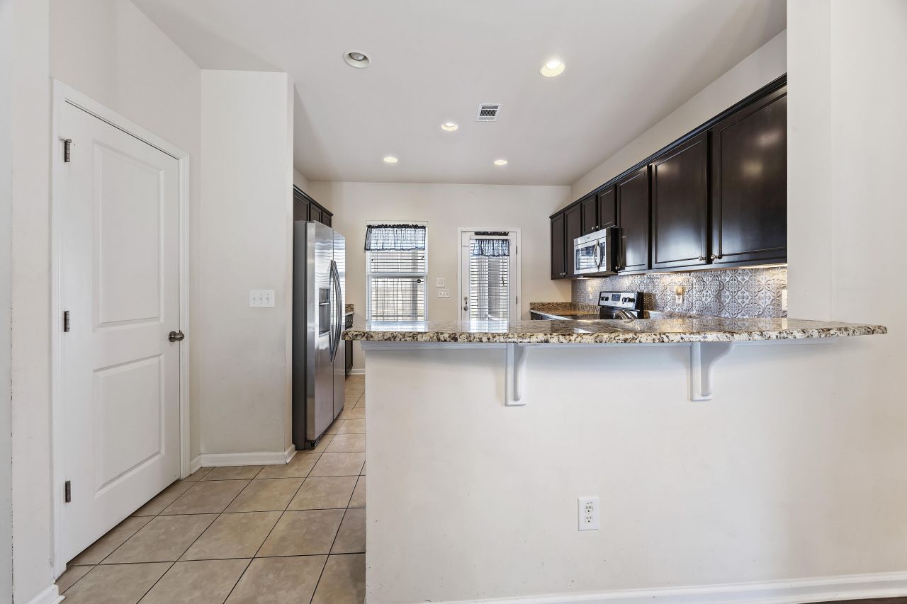 10 Whitewater Way Photo 18