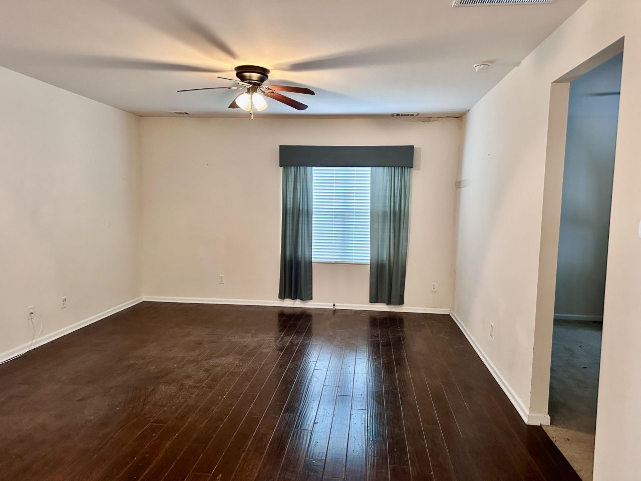 10 Whitewater Way Photo 23