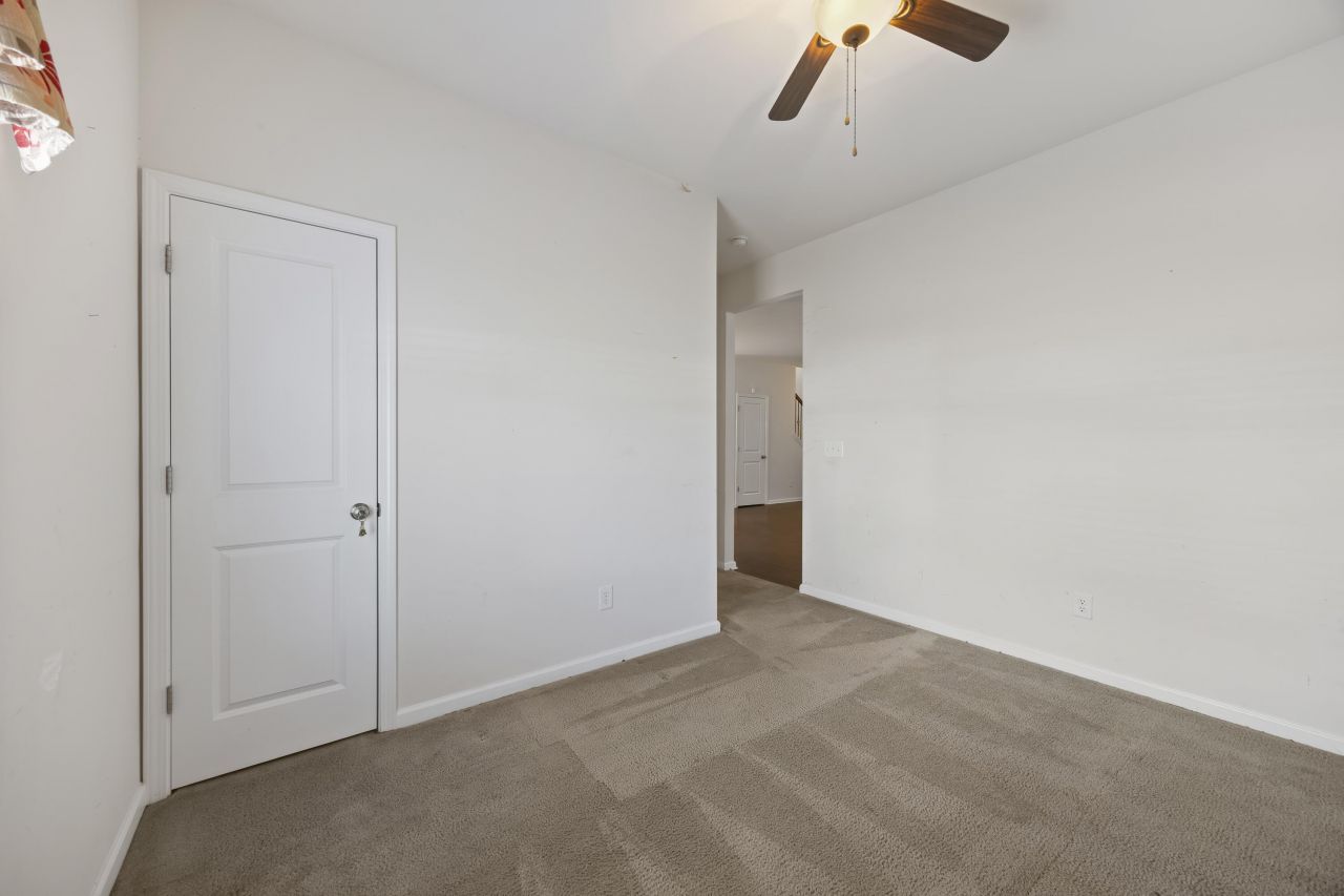 10 Whitewater Way Photo 29