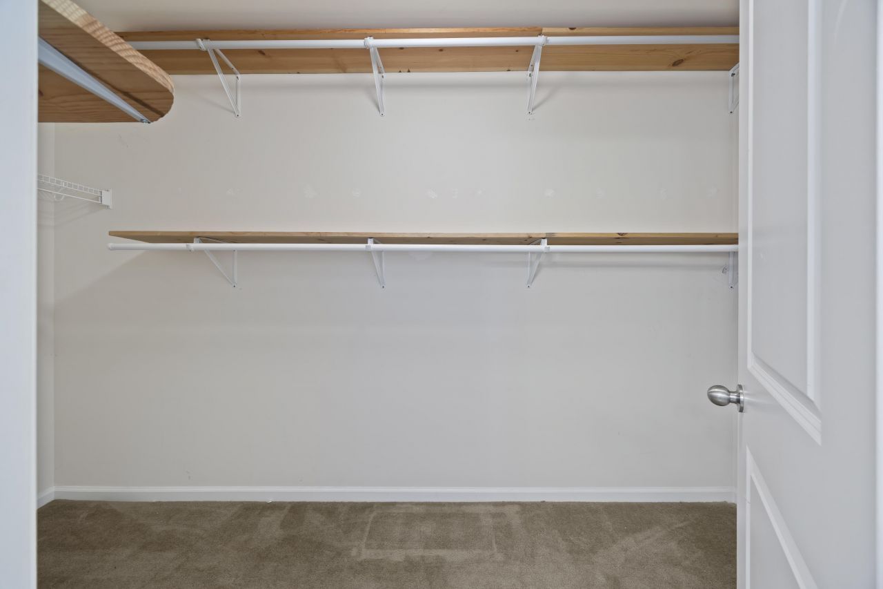 10 Whitewater Way Photo 32