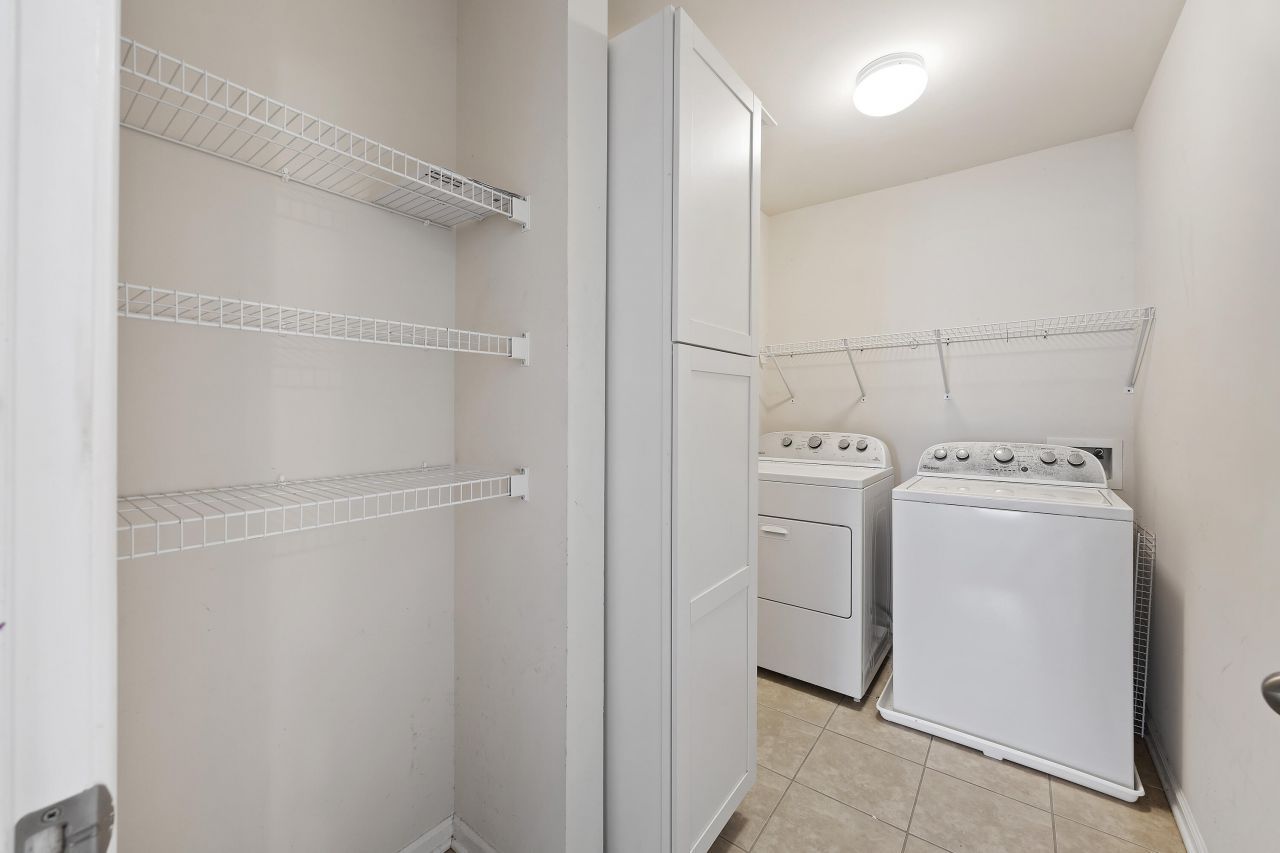 10 Whitewater Way Photo 36