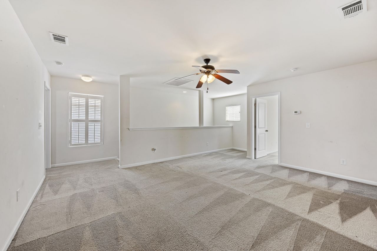 10 Whitewater Way Photo 38