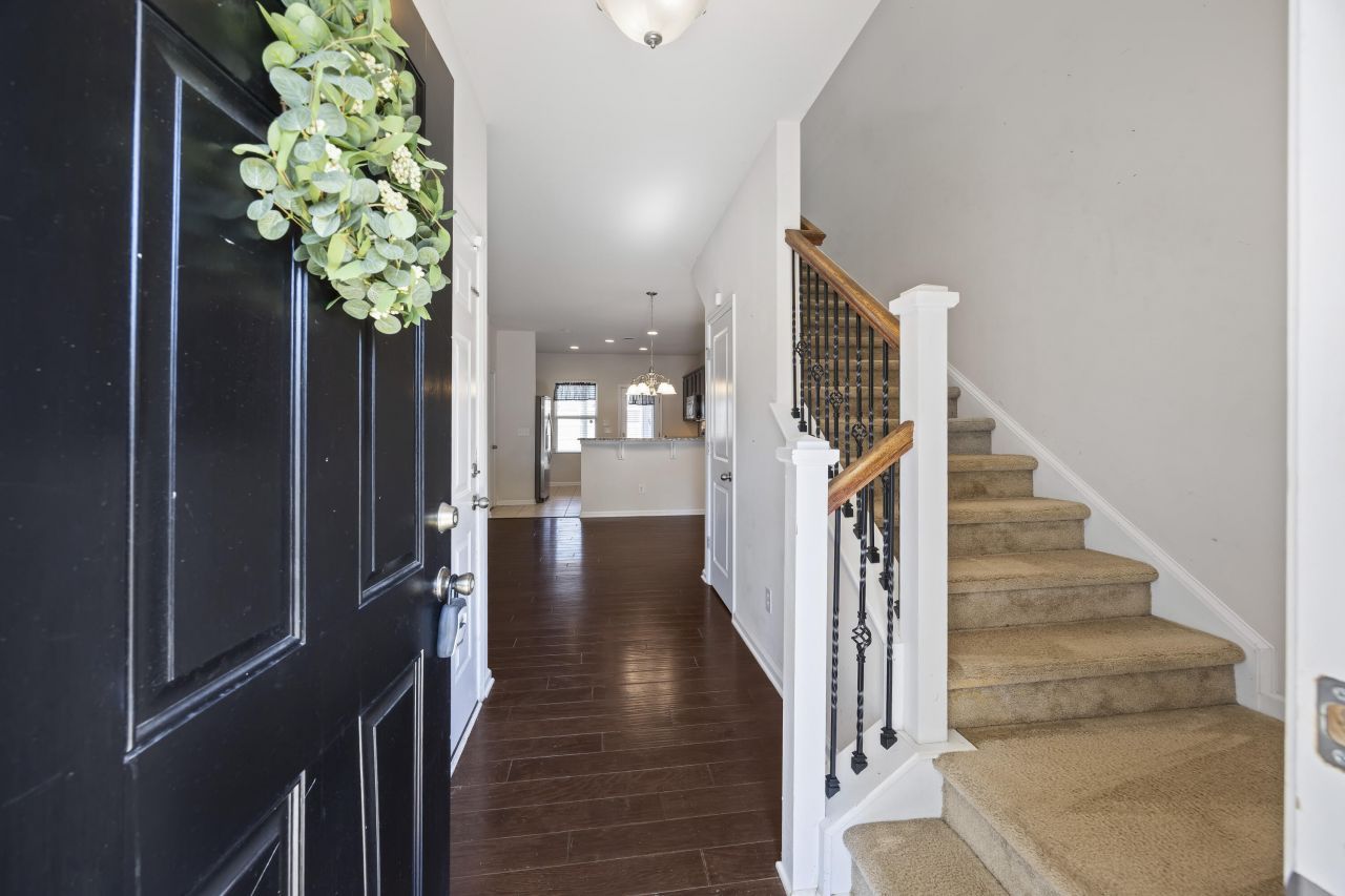 10 Whitewater Way Photo 6