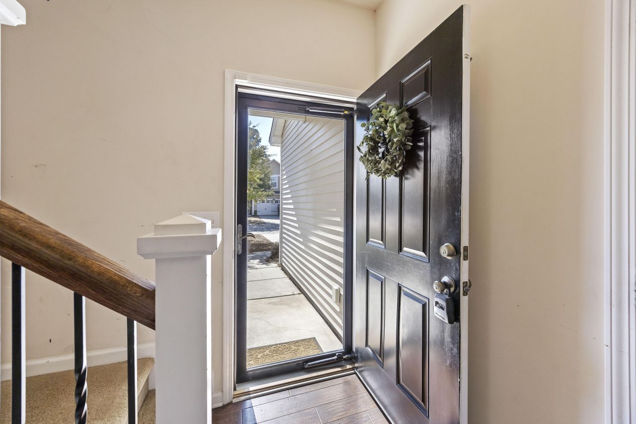 10 Whitewater Way Photo 7