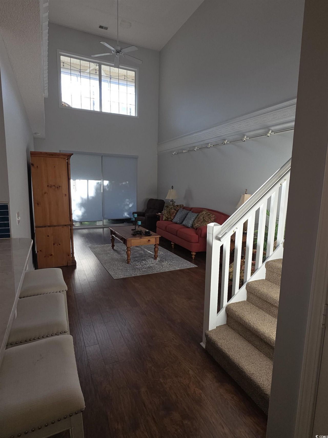 4494 Girvan Dr. Photo 2