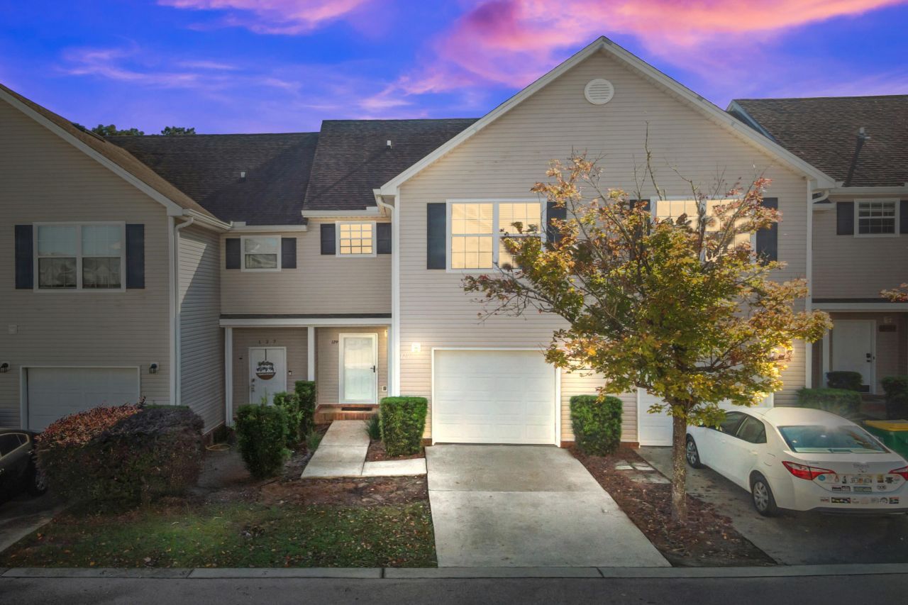 129 Farrah Avenue, Niceville, FL 32578 Main Photo