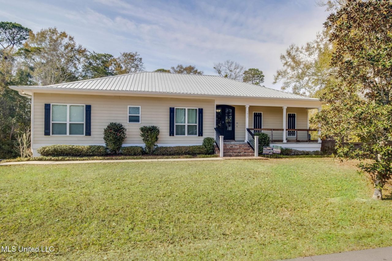 5015 Courthouse Road, Gulfport, MS 39507 Main Photo