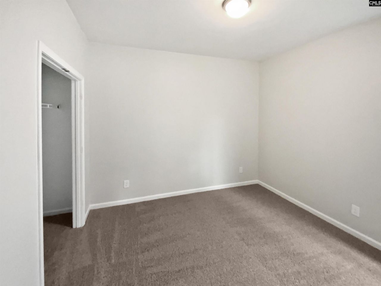 318 Carson Court Photo 18