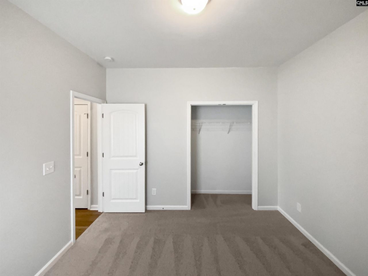 318 Carson Court Photo 4