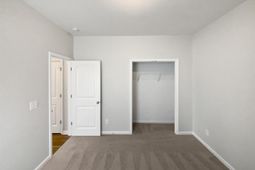 318 Carson Court photo 4