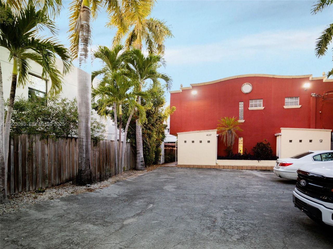 437 SW 3rd St, Unit 2, Miami, FL 33130 Photo