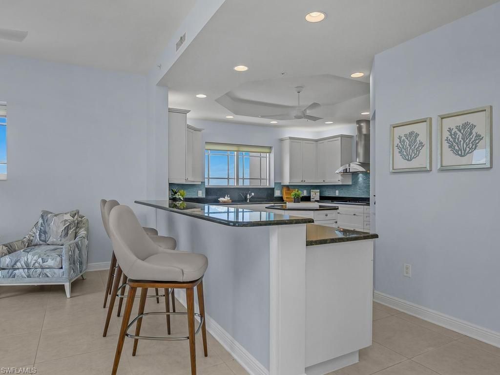 455 Cove Tower Dr, Unit PH 1802, Naples, FL 34110 Photo