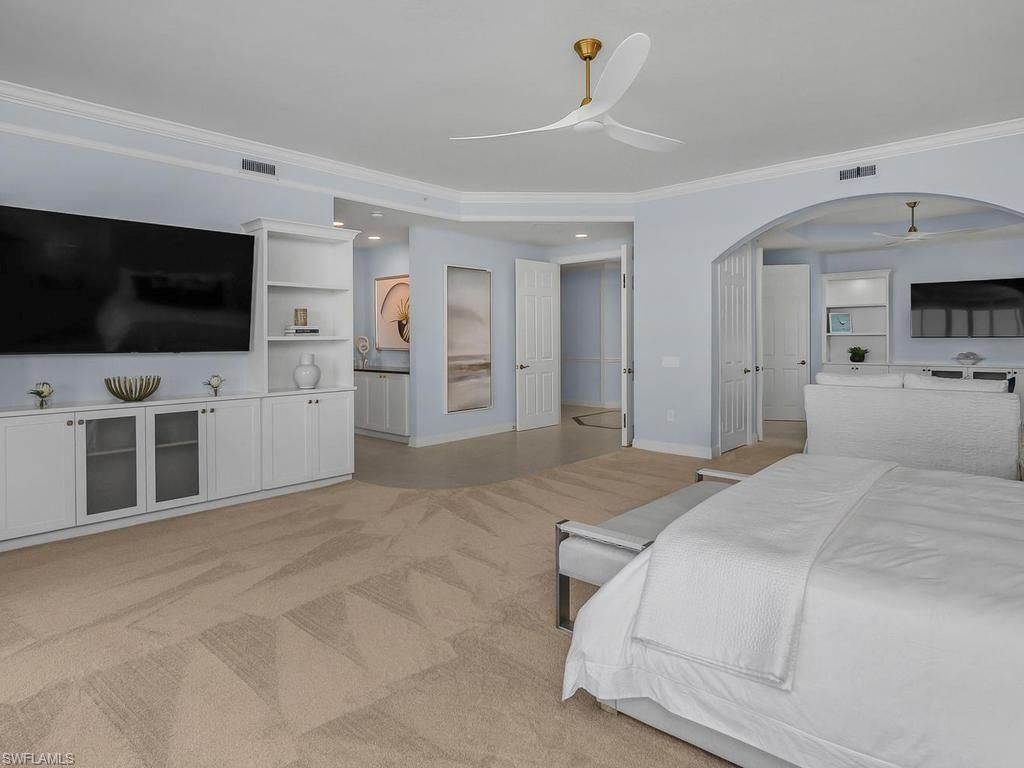 455 Cove Tower Dr, Unit PH 1802, Naples, FL 34110 Photo
