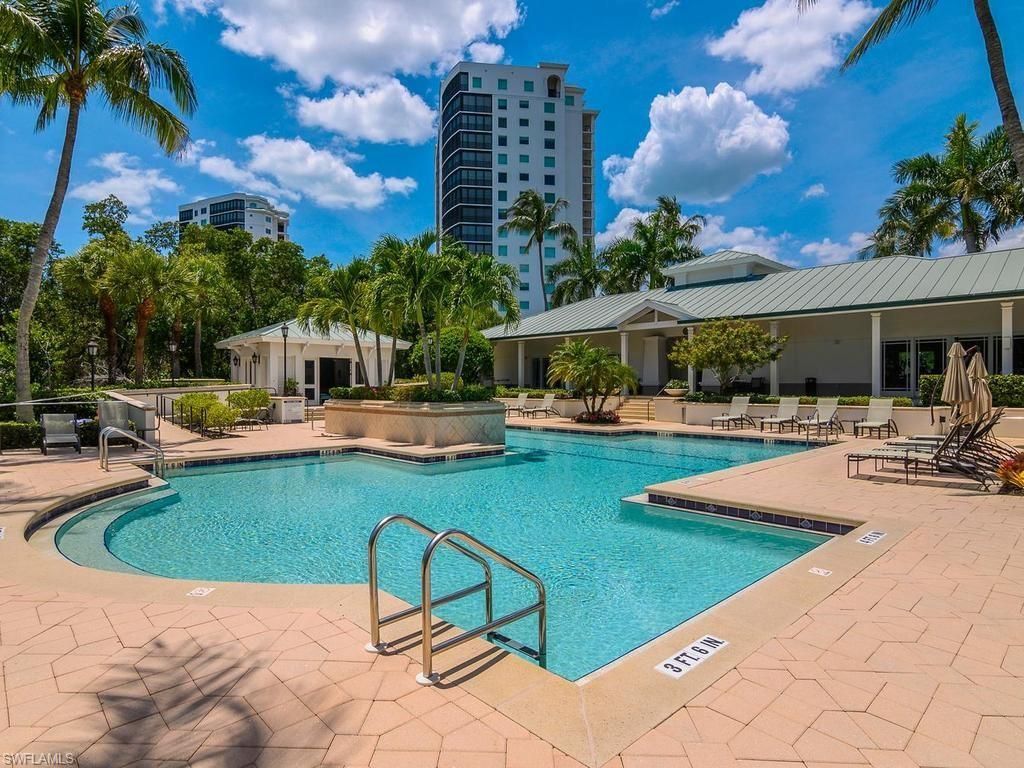 455 Cove Tower Dr, Unit PH 1802, Naples, FL 34110 Photo