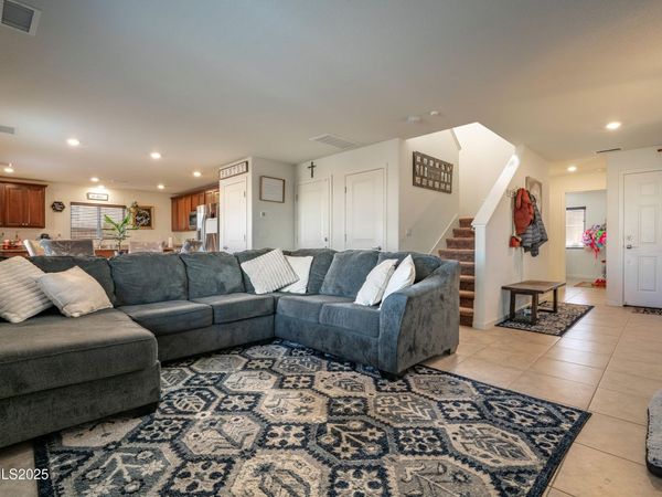 909 Convair Court, Reno, NV 89506