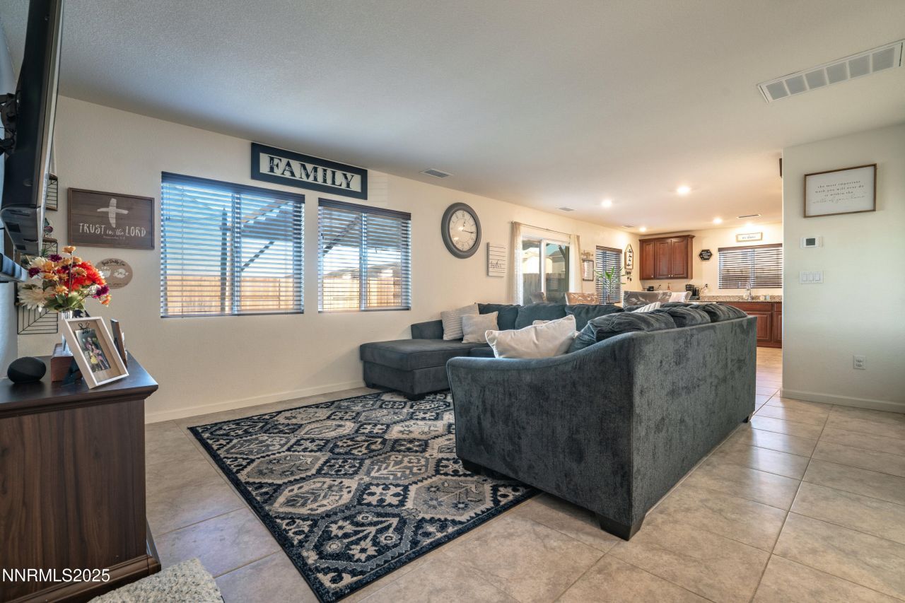 909 Convair Court, Reno, NV 89506 Photo