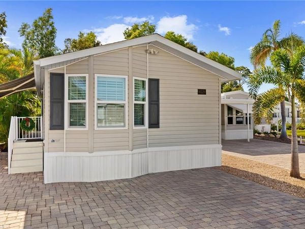 8528 Pepperwood DR, ESTERO, FL 33928