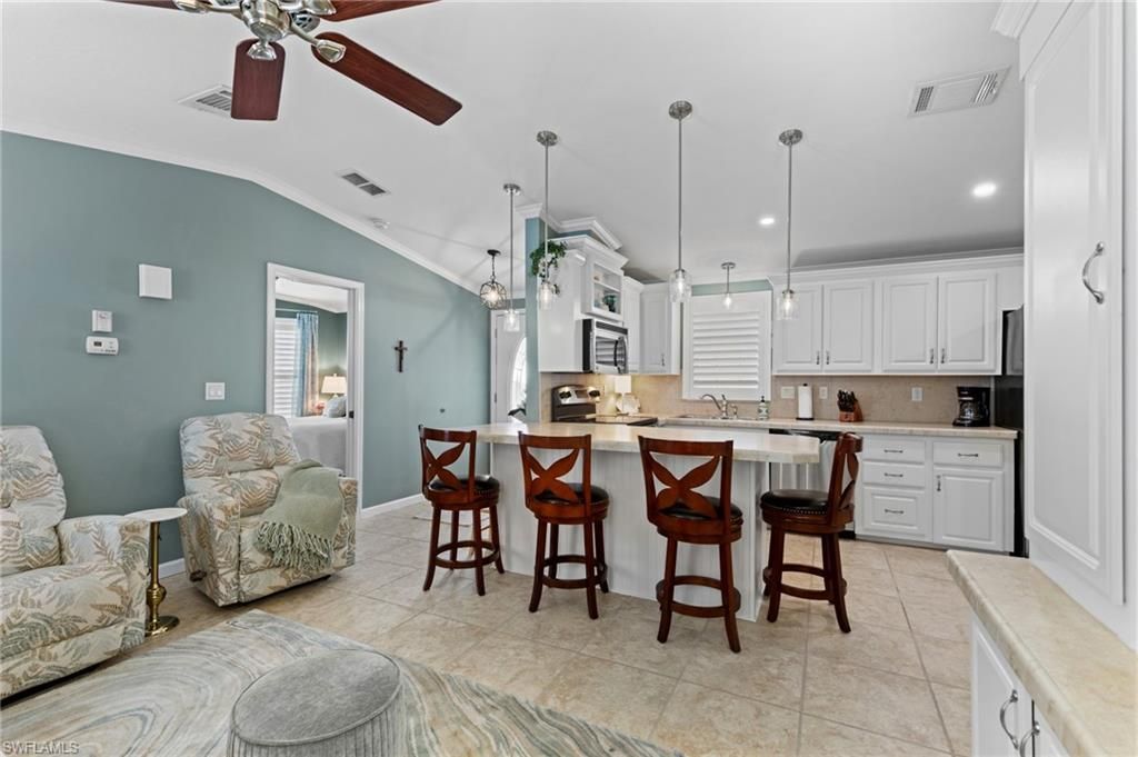 8528 Pepperwood Dr, Estero, FL 33928 Photo