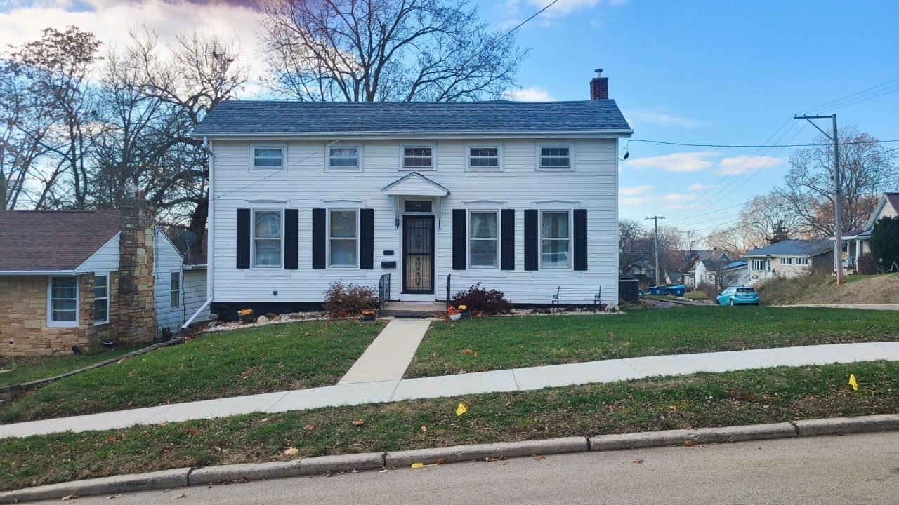 603 S Dixon Avenue, Dixon, IL 61021 Main Photo