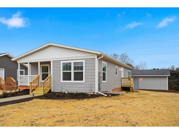 1229 Rich River Way, New Richmond, WI 54017