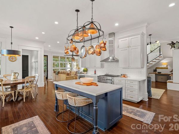 206 Meadowbrook Road, Charlotte, NC 28211