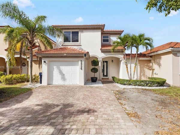 2424 SW 152nd Path, Miami, FL 33185