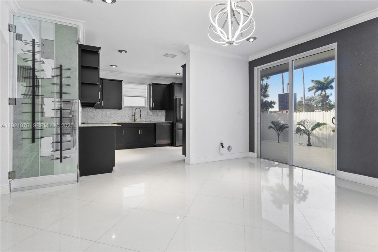 2424 SW 152nd Path, Miami, FL 33185 Photo