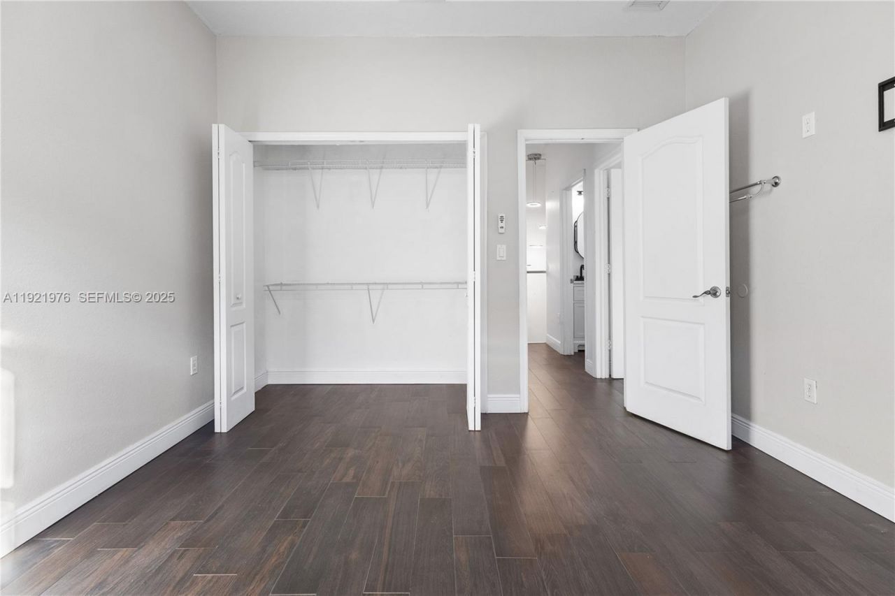 2424 SW 152nd Path, Miami, FL 33185 Photo